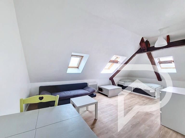 Studio à louer 16 m² (22,63 m² au sol) — photo 1