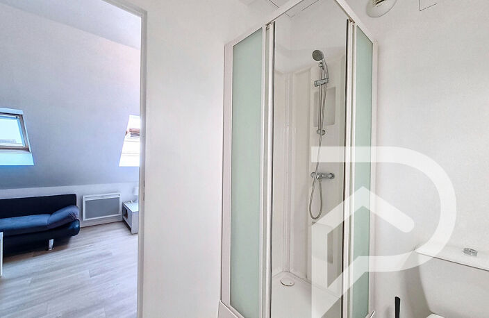 Studio à louer 16 m² (22,63 m² au sol) — photo 5