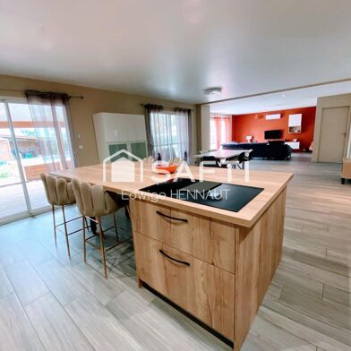 Maison 6 pièces 445000 €