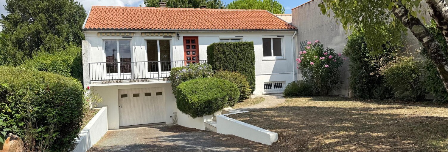 Maison 5 Pièces 96 m² à vendre à Saint-Jean-d'Angély (17400)