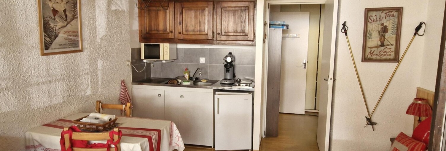 Appartement 1 Pièce 25 m² à vendre à Uvernet-Fours (04400)