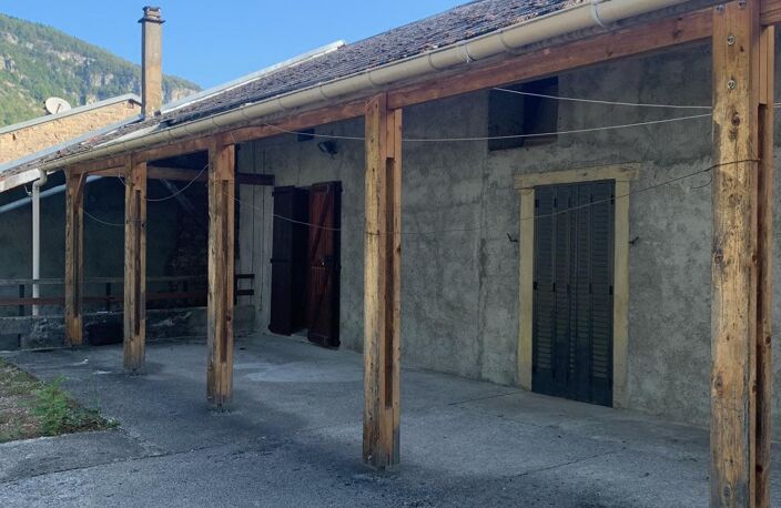 A vendre belle maison de village en pierres. — photo 3