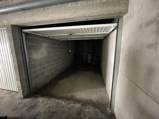 Centre ville Garage sécurisé — photo du bien