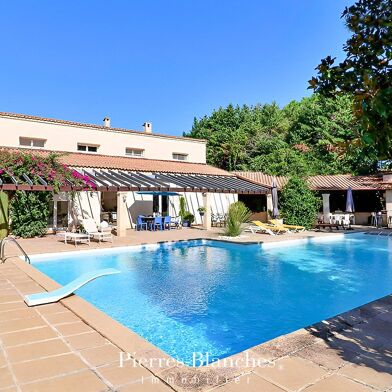 Maison 8 pièces 990000 €