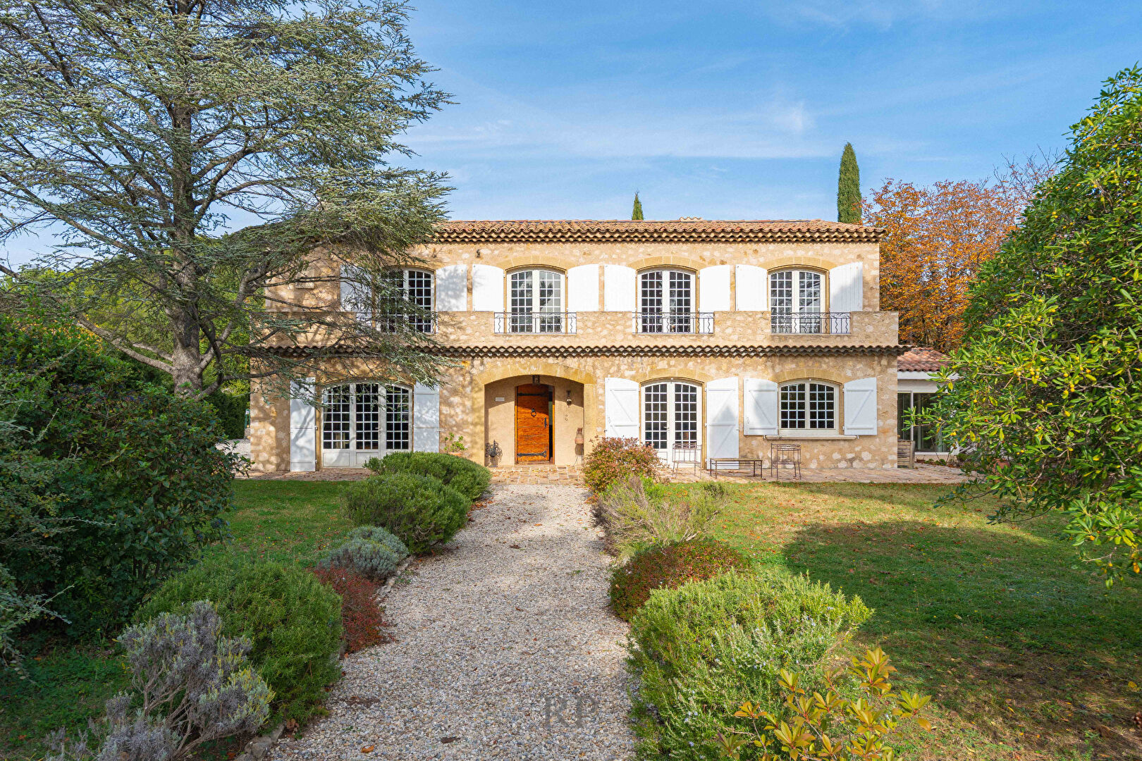 Villa / Maison  T8 à vendre Aix-en-Provence 13090