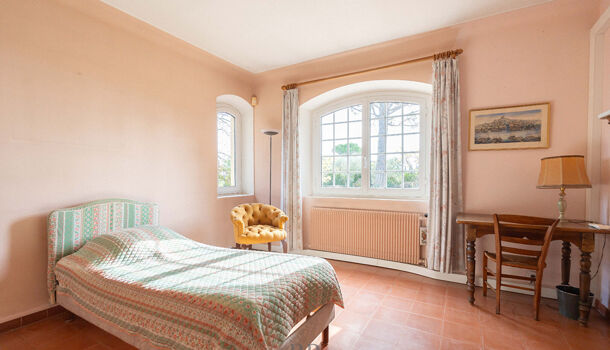 Villa / Maison 8 pièces  à vendre Aix-en-Provence 13090