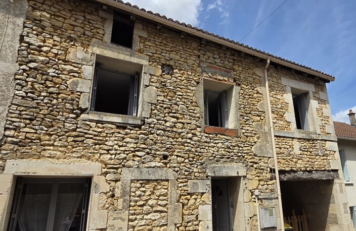 Vente Maison/villa 4 pièces — photo 2