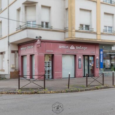 Commerce  231000 €