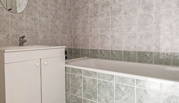 Appartement 2 pièces  à vendre Montélimar 26200