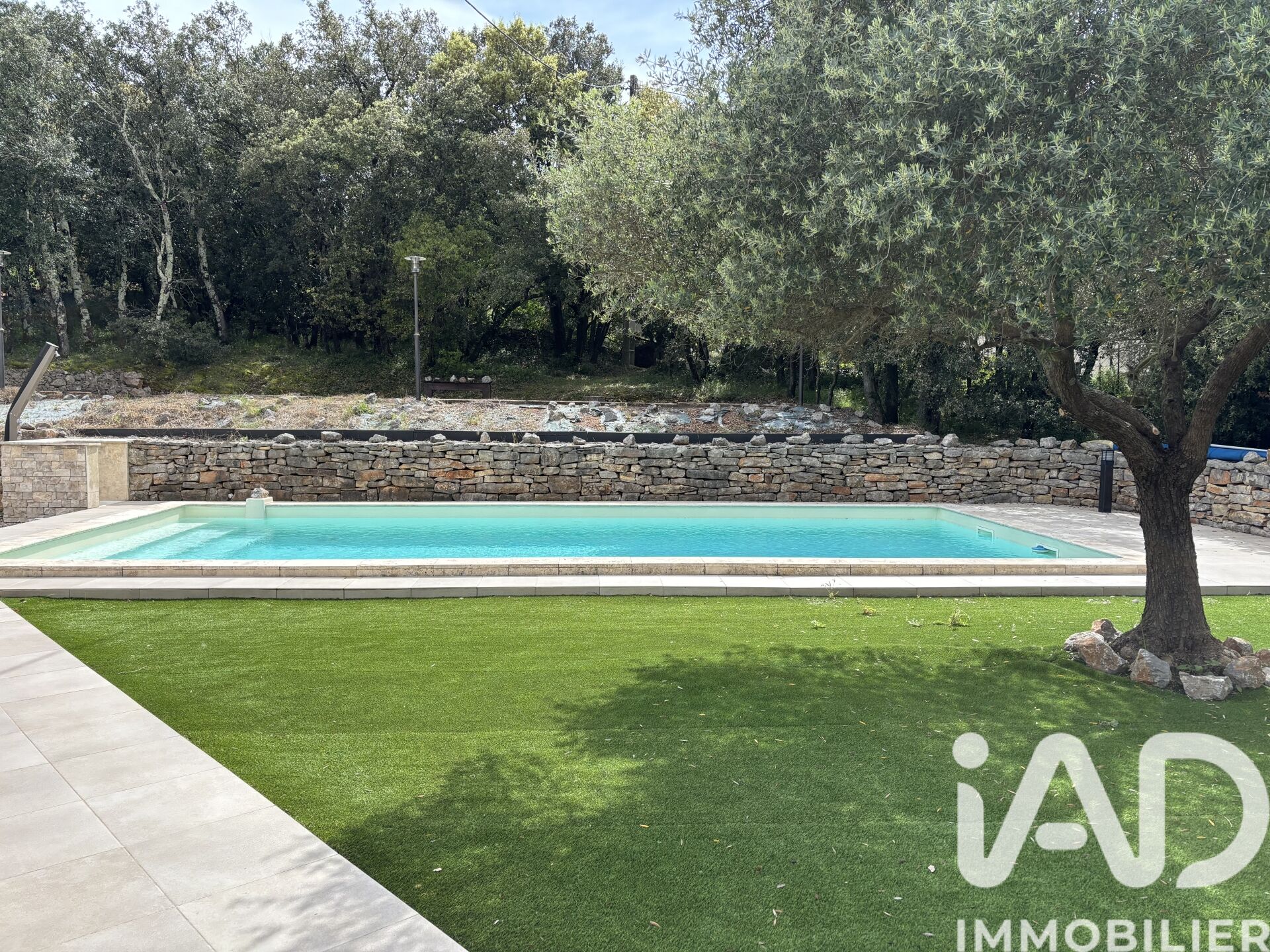 Flassans-Sur-Issole - 94m² - 3p. - 2ch.