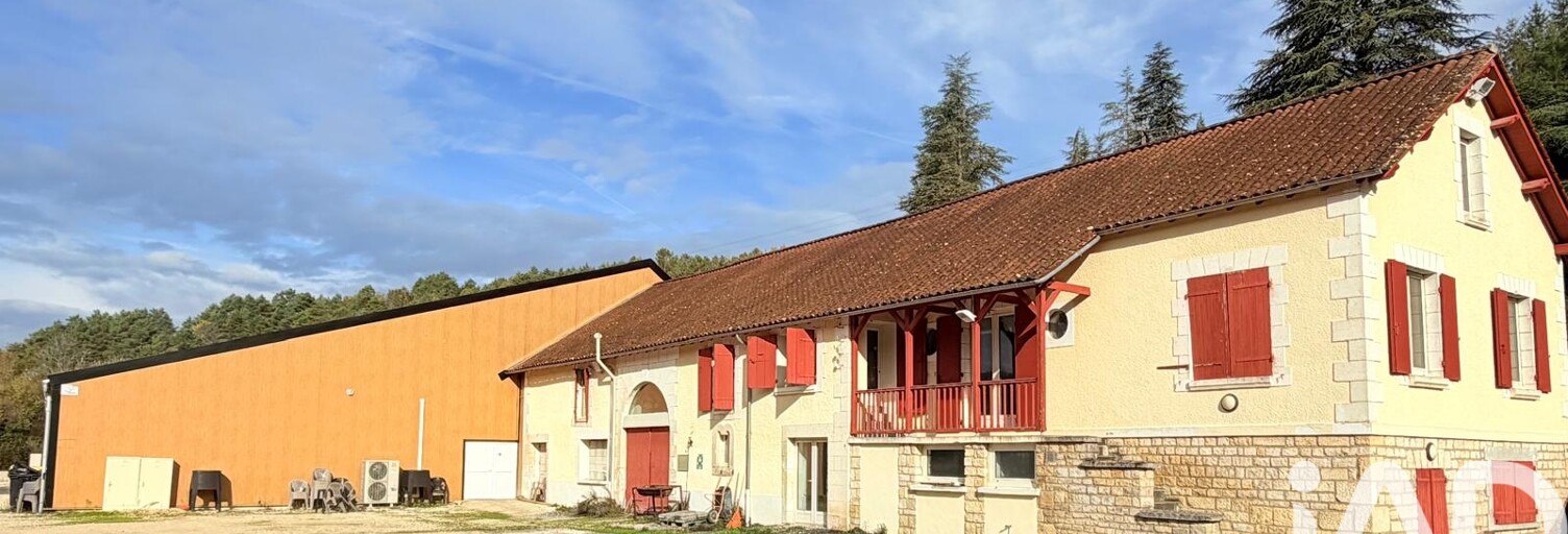 Maison 14 Pièces 1540 m² à vendre à Bassillac (24330)