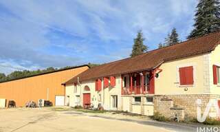 Maison 14 Pièces 1540 m² à vendre à Bassillac (24330)