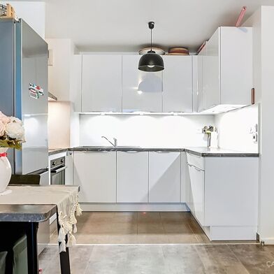 Appartement 3 pièces 241000 €