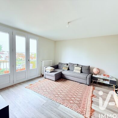 Appartement 4 pièces 174300 €