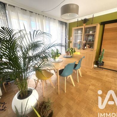 Appartement 4 pièces 230000 €