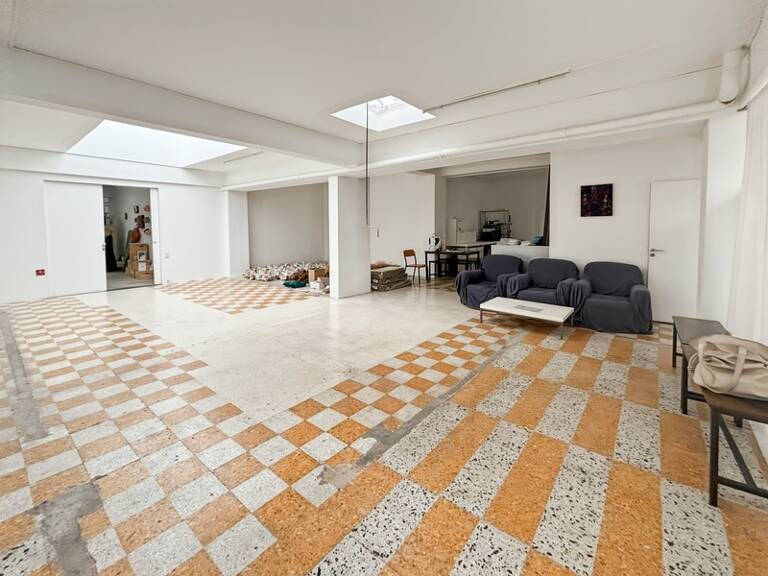 NICE - GRAND LOCAL COMMERCIAL - ATELIER - BUREAUX — photo 1