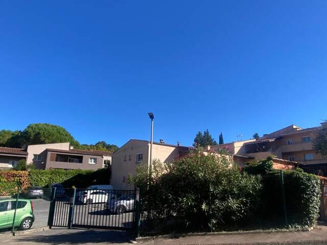 Appartement à vendre 4 pièces MOUGINS (dernier étage) — photo du bien