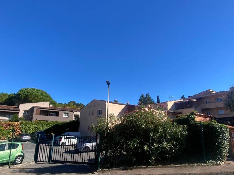 Appartement à vendre 4 pièces MOUGINS (dernier étage) — photo 1
