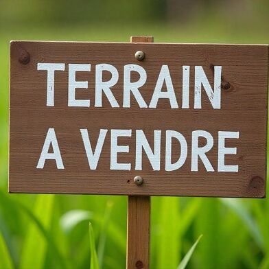 Terrain  130800 €