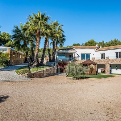 Maison 6 pièces 1540000 €