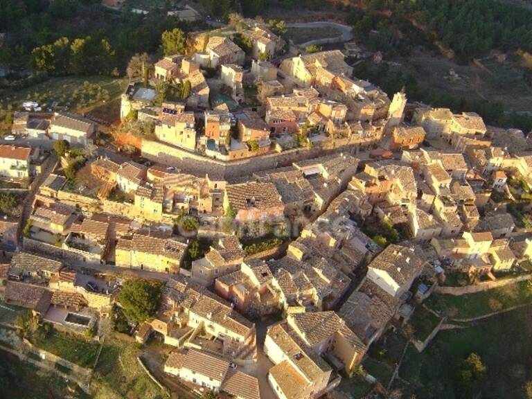 À vendre – Superbe appartement T2 de 60 m² dans résidence sécurisée à proximité du village de Roussillon — photo 1