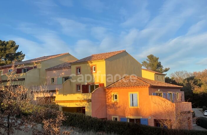 À vendre – Superbe appartement T2 de 60 m² dans résidence sécurisée à proximité du village de Roussillon — photo 3