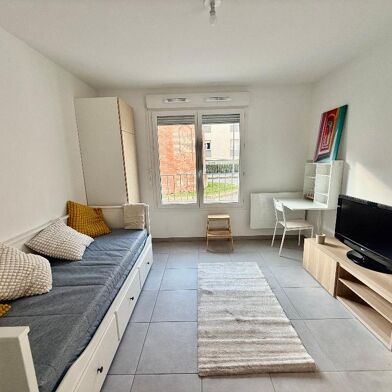 Appartement 1 pièces 375 €