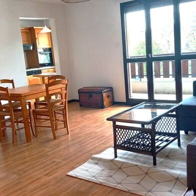 Appartement 3 pièces 900 €