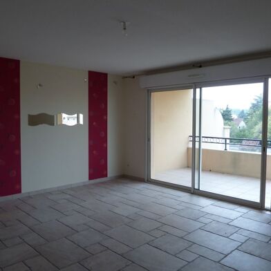 Appartement 3 pièces 890 €