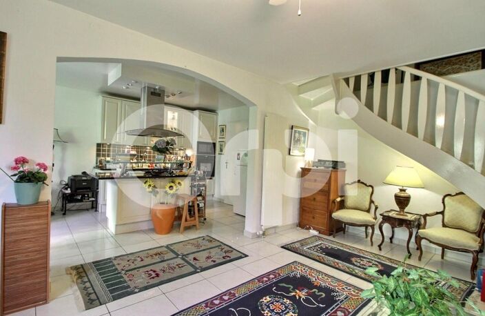 Maison À Vendre — photo 2