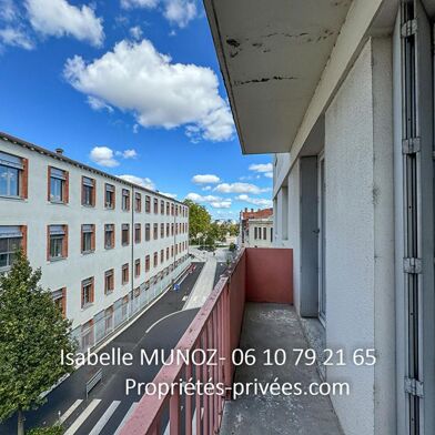 Immeuble  149700 €