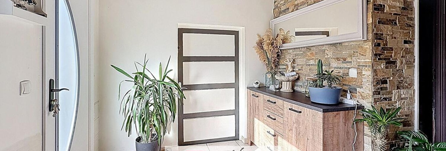 Maison 5 Pièces 110 m² à vendre à Villelaure (84530)