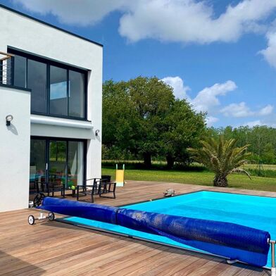 Maison 6 pièces 529890 €