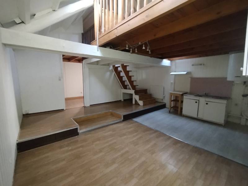 Location T3 45 m² à Dijon 600 ¤ CC /mois