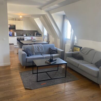 Appartement 4 pièces 3590 €