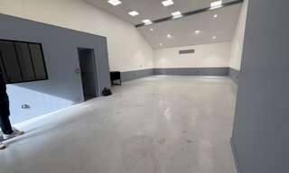 Commerce  105 m² à vendre à Vaulx-en-Velin (69120)