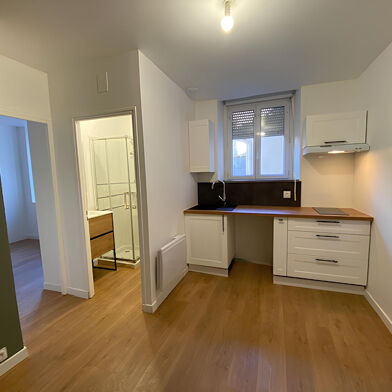 Appartement 2 pièces 410 €