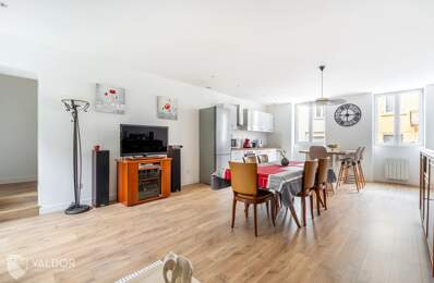 Appartement T4 rénové - 94 m² - pièce de vie 48 m² — photo du bien