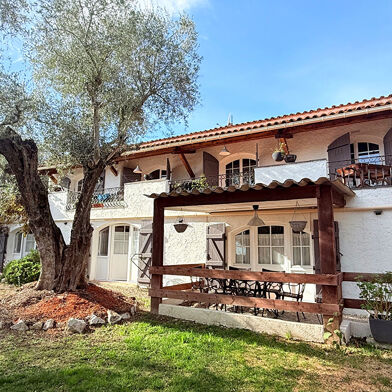 Maison 4 pièces 720000 €