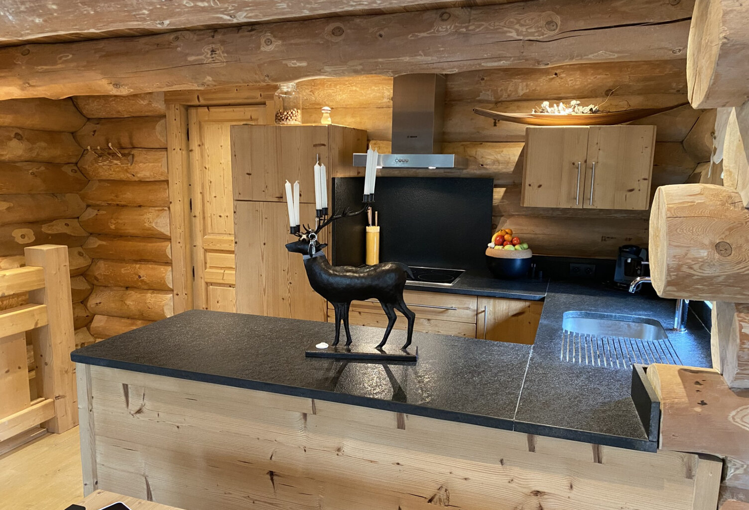 MAGNIFIQUE CHALET INDIVIDUEL EN FUSTE — photo 1