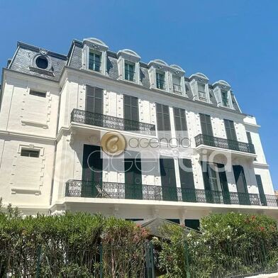 Appartement 2 pièces 1700 €