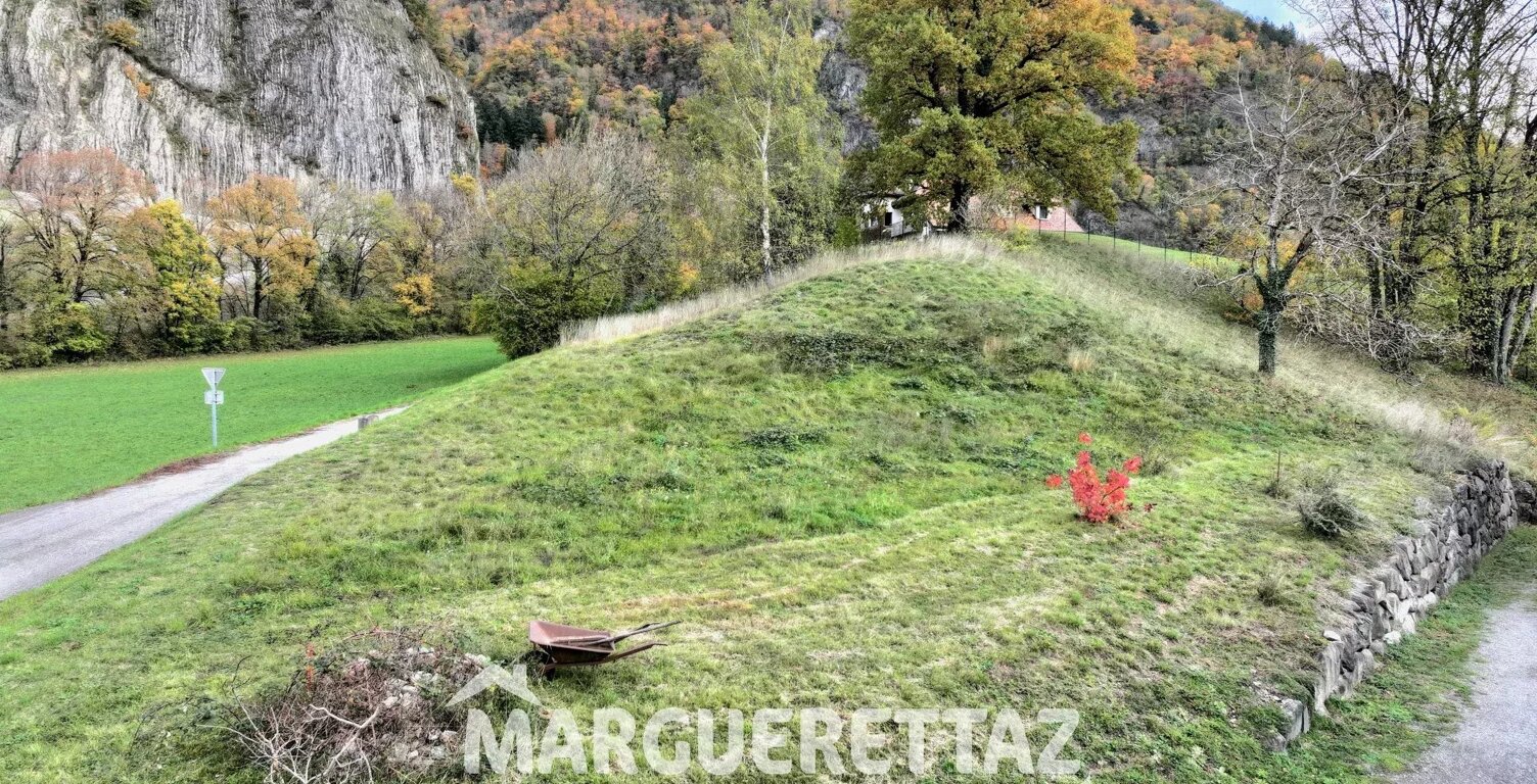 TERRAIN CONSTRUCTIBLE 1340 M² — photo 1
