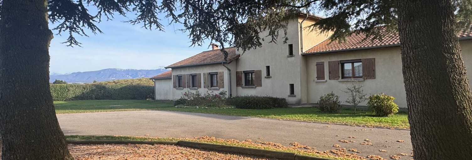 Maison 7 Pièces 200 m² à vendre à Granges-les-Beaumont (26600)