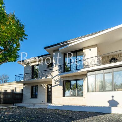 Maison 7 pièces 898000 €