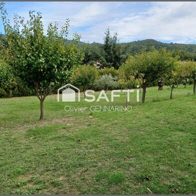 Terrain  184000 €