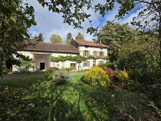 Maison en pierre au calme — photo du bien