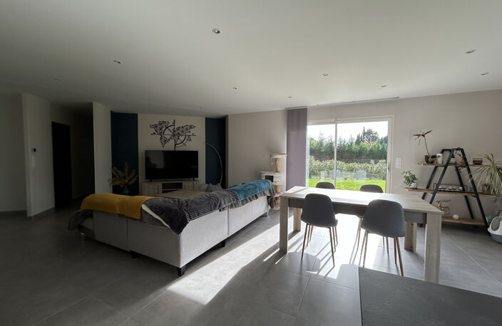 À VENDRE   Superbe maison neuve 3 chambres à 13 min du centr — photo 4