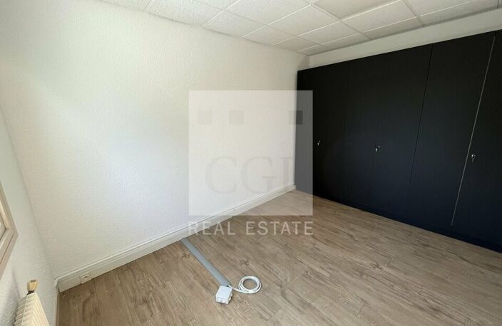 BUREAUX à LOUER — photo 5
