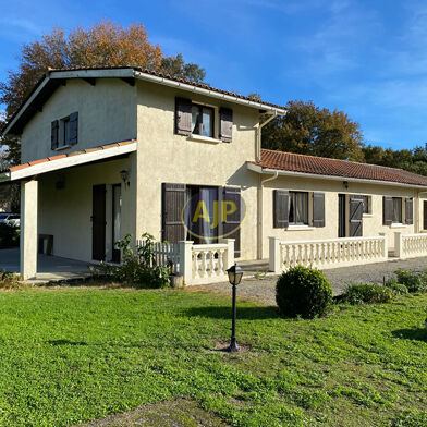 Maison 7 pièces 325500 €