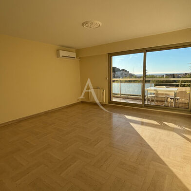 Appartement 3 pièces 1390 €